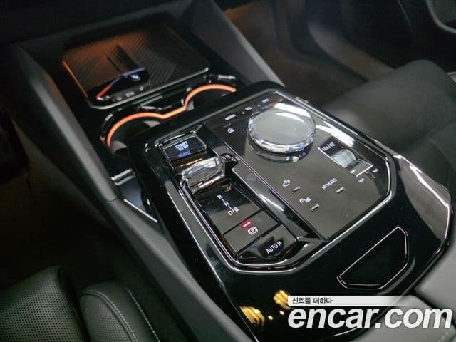 BMW i5 2024 — Photo 2/20