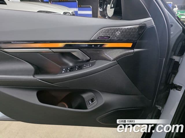 BMW i5 2024 — Photo 9/20