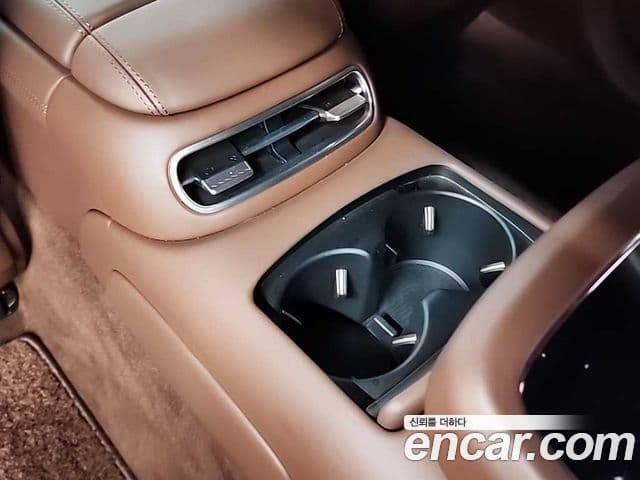 Genesis G90 2022 — Фото 12/19