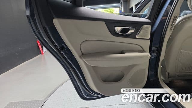 Volvo S60 2021 — Şəkil 18/31