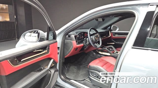 Porsche Cayenne 2024 — Photo 5/38