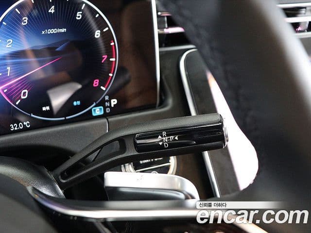 Mercedes-Benz E-Class 2025 — ფოტო 11/20