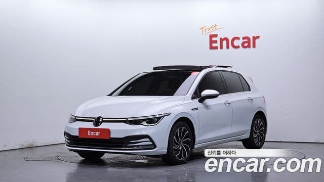 Volkswagen Golf 2023 — ფოტო 18/30