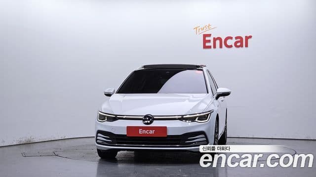 Volkswagen Golf 2023 — ფოტო 13/30