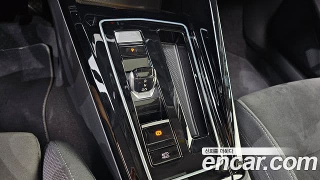 Volkswagen Golf 2023 — ფოტო 26/30