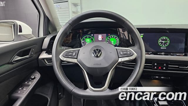 Volkswagen Golf 2023 — ფოტო 6/30