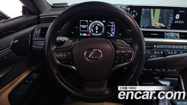 Lexus ES300h 2019 — Şəkil 5/40
