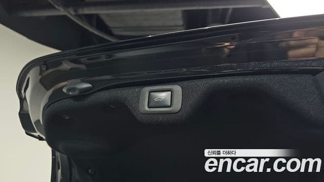 Lexus ES300h 2019 — Şəkil 18/40