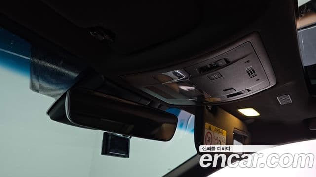 Lexus ES300h 2019 — Şəkil 12/40