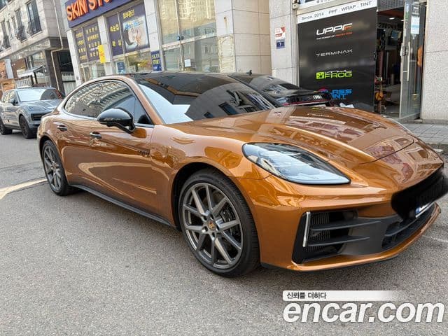 Porsche Panamera 2025 — Photo 2/12