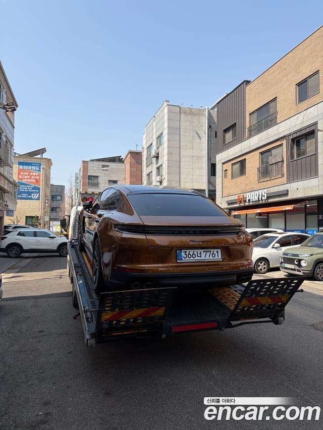Porsche Panamera 2025 — Photo 1/12