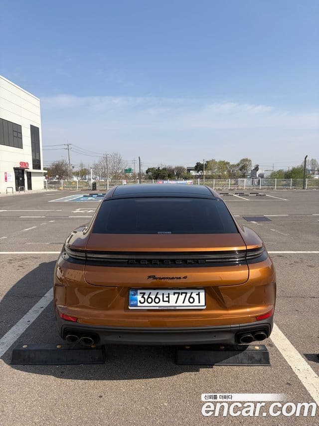 Porsche Panamera 2025 — Photo 4/12