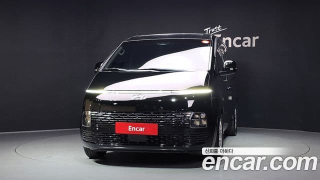 Hyundai Staria 2022 — Фото 2/20