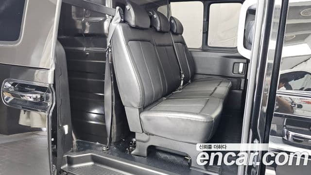 Hyundai Staria 2022 — Фото 12/20