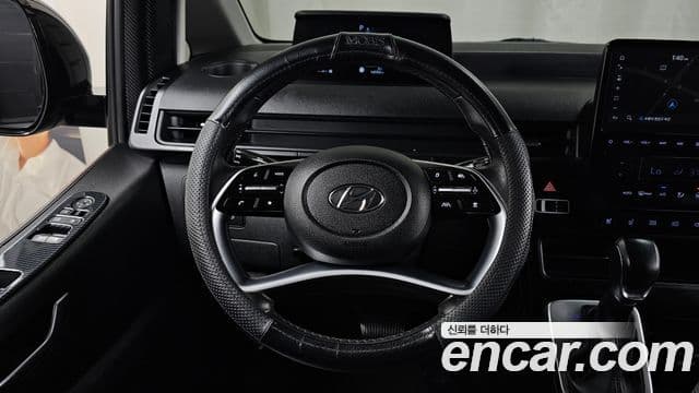 Hyundai Staria 2022 — Фото 13/20