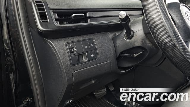 Hyundai Staria 2022 — Фото 18/20