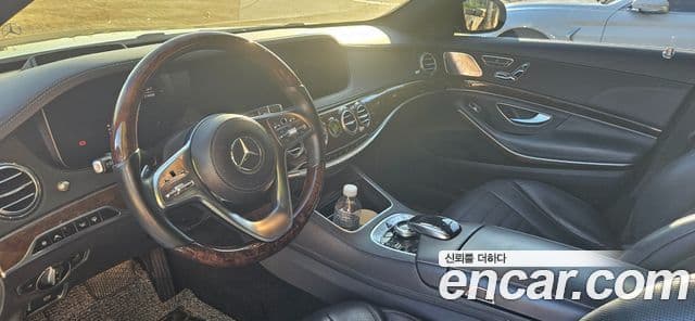 Mercedes-Benz S-Class 2019 — Фото 9/10