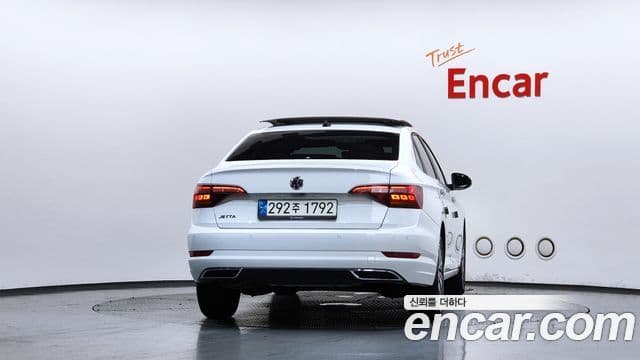 Volkswagen Jetta 2021 — Şəkil 6/32