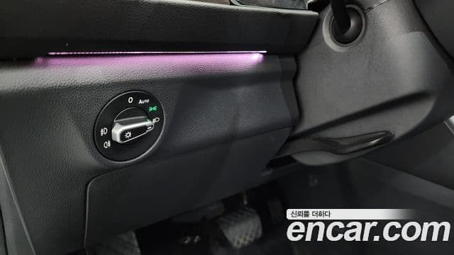 Volkswagen Jetta 2021 — Şəkil 16/32