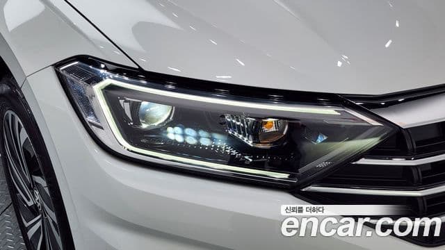 Volkswagen Jetta 2021 — Şəkil 5/32
