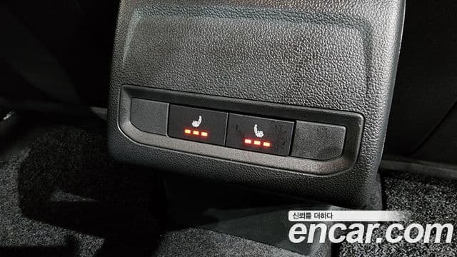 Volkswagen Jetta 2021 — Şəkil 31/32