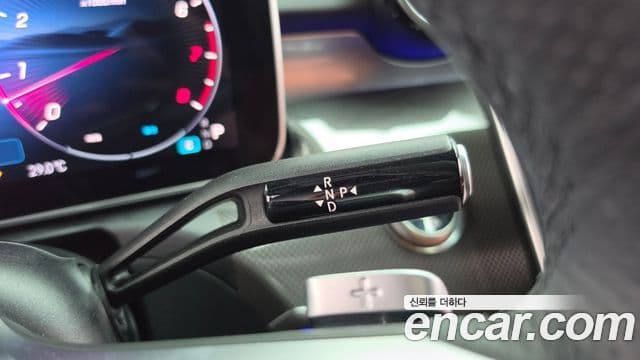Mercedes-Benz C-Class 2025 — Фото 19/20