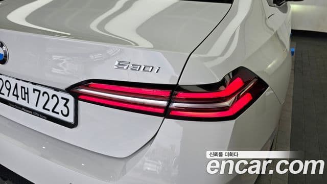 BMW 5 Series 2024 — Şəkil 29/36