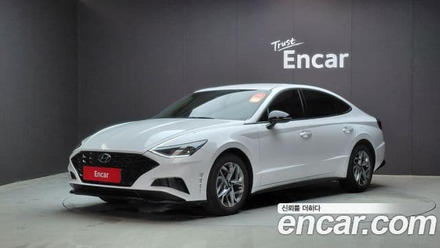 Hyundai Sonata 2022 — Фото 1/20