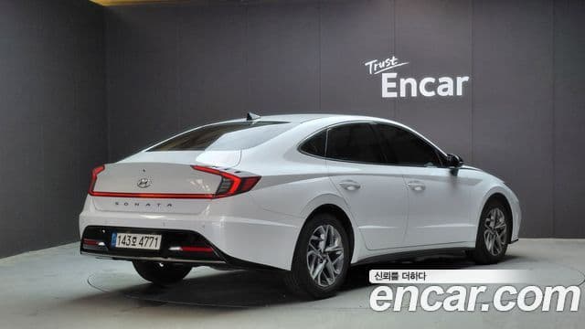 Hyundai Sonata 2022 — Фото 2/20