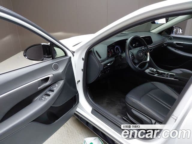 Hyundai Sonata 2022 — Фото 10/20