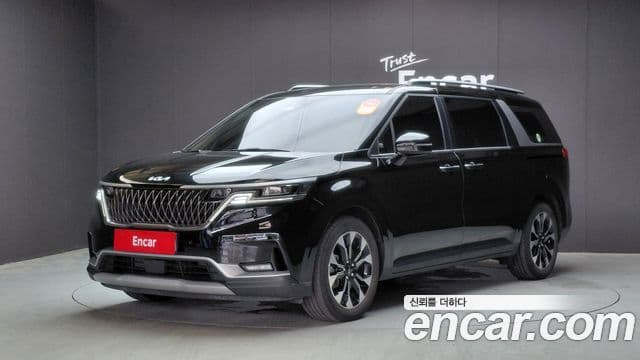 Kia Carnival 2023 — Фото 1/20