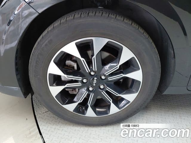 Kia Carnival 2023 — Фото 5/20