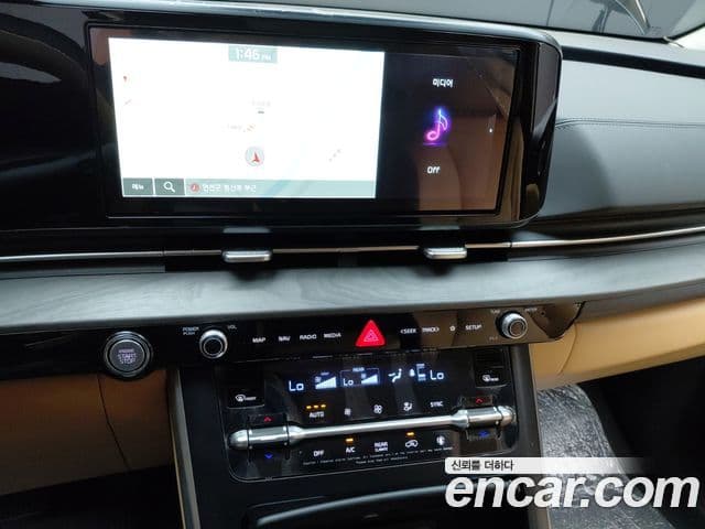Kia Carnival 2023 — Photo 5/32