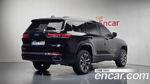 Jeep Grand Cherokee 2022 — Фото 2/20
