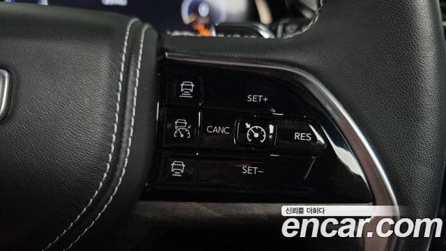 Jeep Grand Cherokee 2022 — Фото 15/20