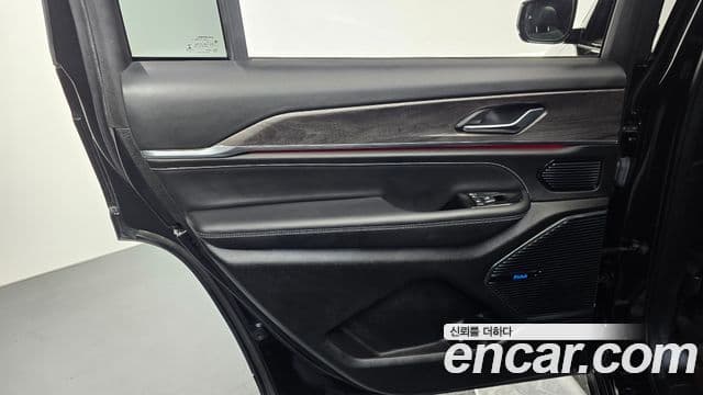 Jeep Grand Cherokee 2022 — Şəkil 39/39