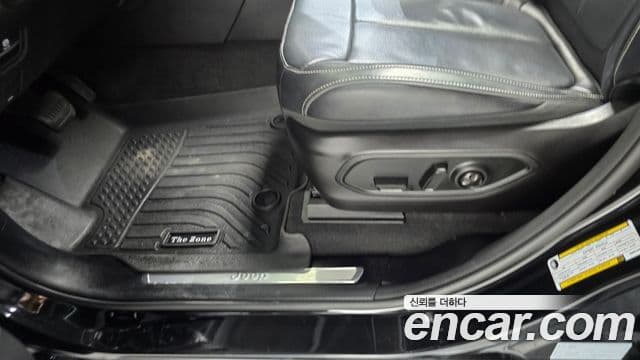 Jeep Grand Cherokee 2022 — Şəkil 15/39