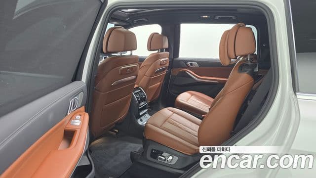 BMW X7 2025 — Фото 12/20