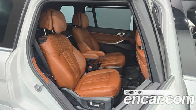 BMW X7 2024 — Фото 11/20