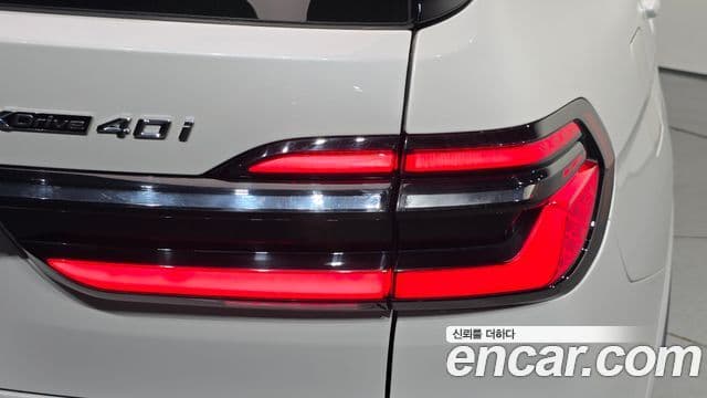BMW X7 2024 — Photo 13/32
