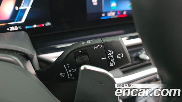 BMW X7 2024 — Photo 31/32