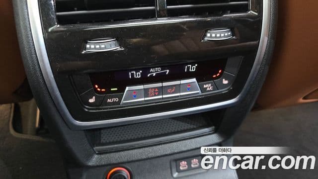 BMW X7 2024 — Photo 20/32