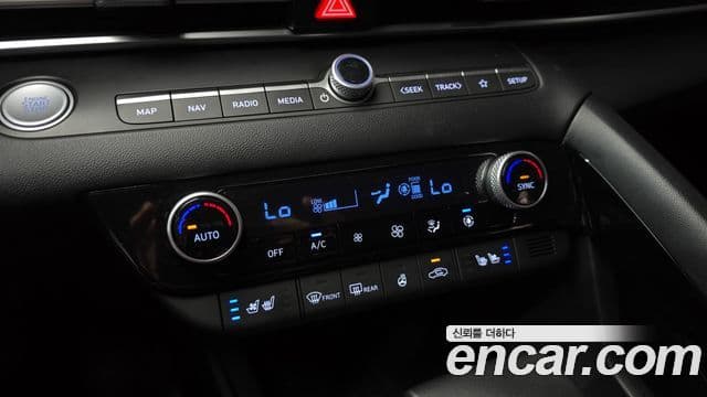 Hyundai The New Avante Hybrid 2022 — ფოტო 23/30