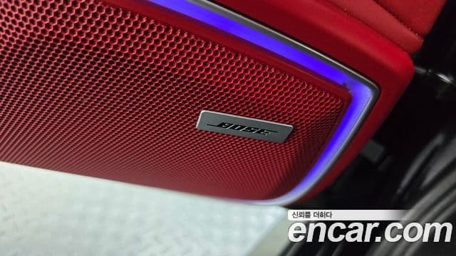 Porsche Panamera 2019 — ფოტო 29/31