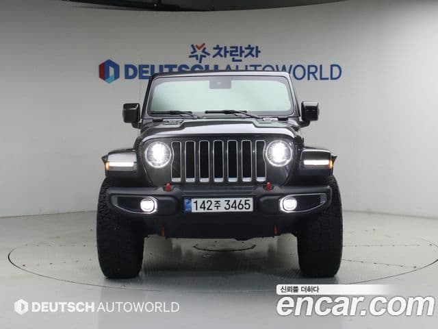 Jeep Wrangler 2021 — Фото 2/13