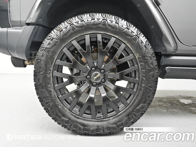 Jeep Wrangler 2021 — Фото 4/13