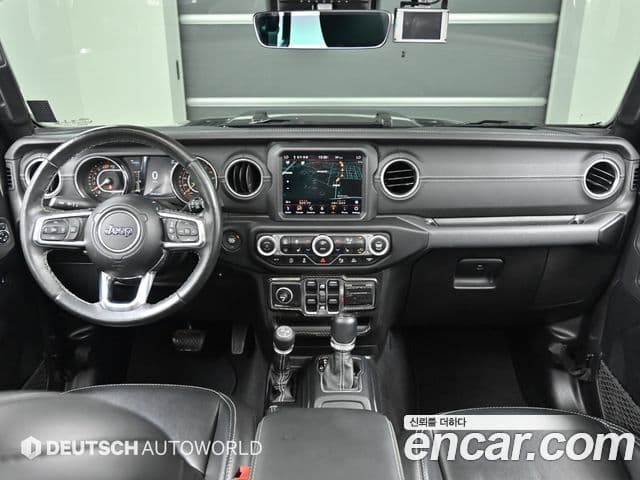 Jeep Wrangler 2021 — Фото 10/13
