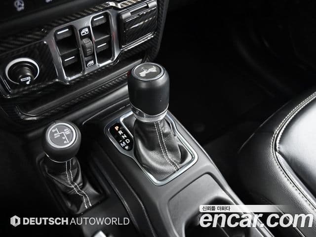 Jeep Wrangler 2021 — Фото 7/13