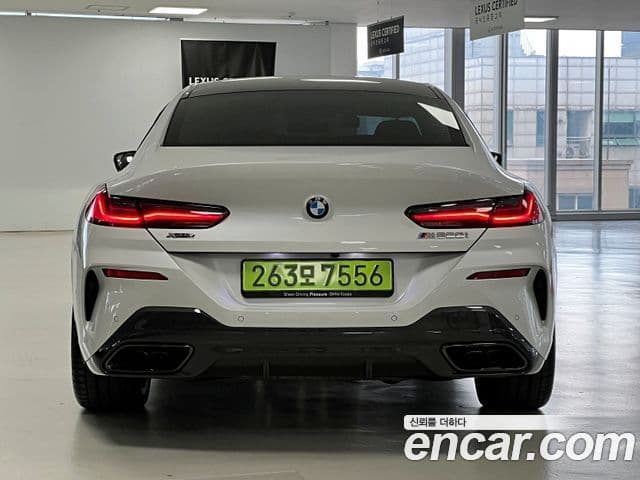 BMW 8 Series 2025 — Фото 3/20