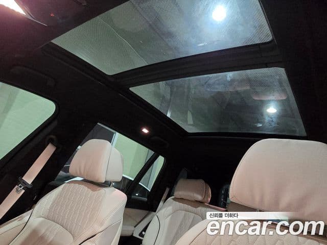 BMW X7 2025 — Photo 12/19